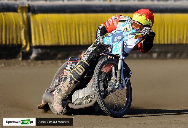 Oskar Fajfer dogrywa sprawy sprzętowe