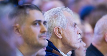 Milionowe zarobki. Piotr Żak i Tobias Solorz wśród najlepiej opłacanych w Cyfrowym Polsacie