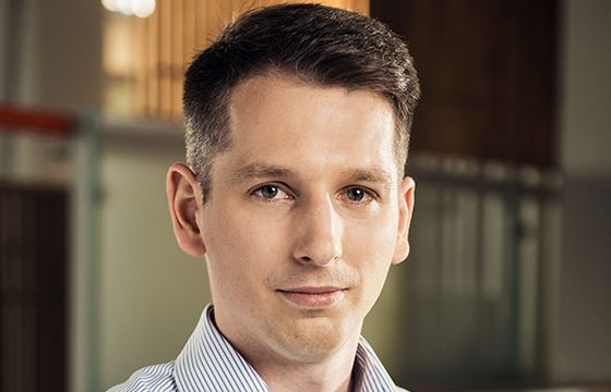 Szymon Szymański za Jakuba Urbaniaka na czele MRM // McCann