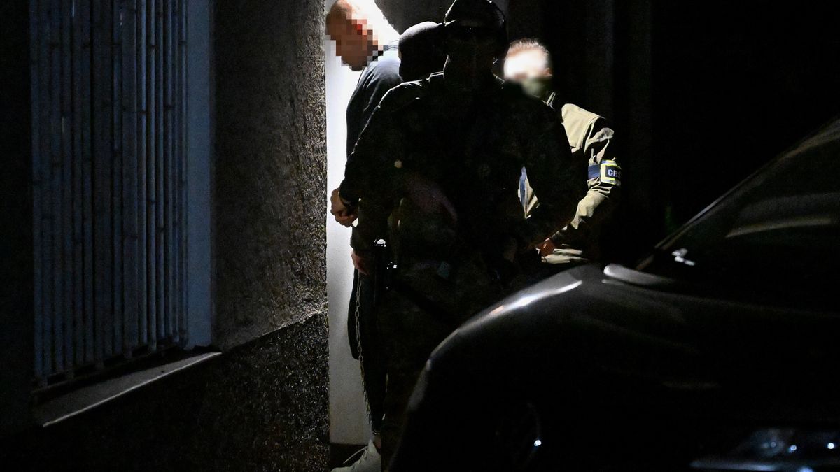 Patryk M. podczas doprowadzenia do prokuratury