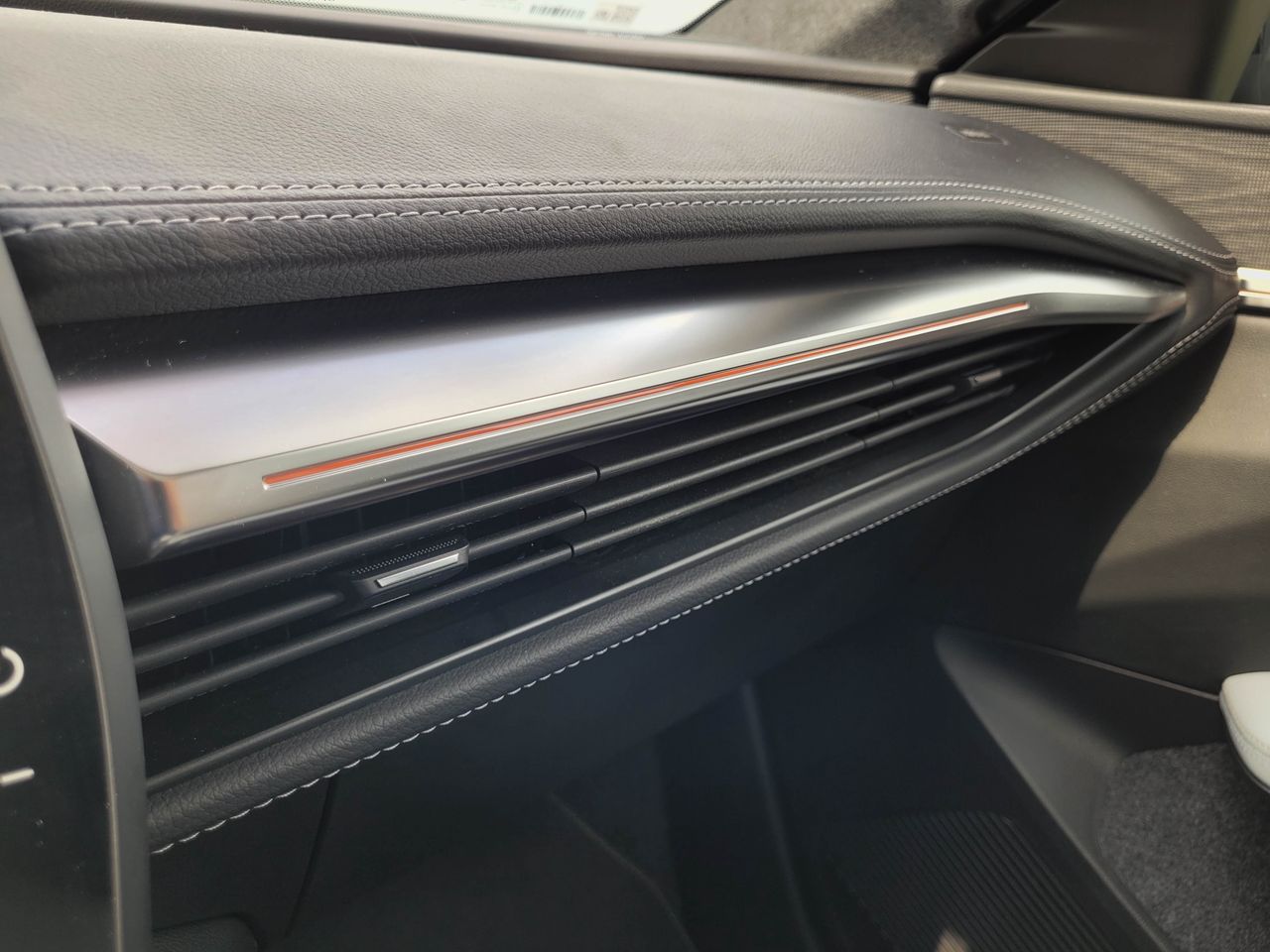 Renault Scenic E-Tech iconic long range