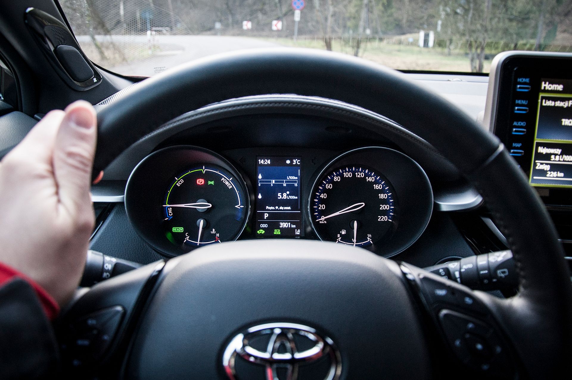 Toyota C-HR 2.0 Hybrid Dynamic Force (2020) (fot. Mateusz Żuchowski)