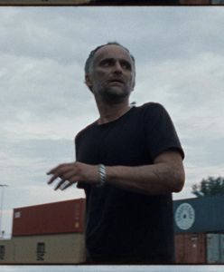 Artur Rojek prezentuje kolejny singiel z "Kundla". Zrobił fanom niespodziankę