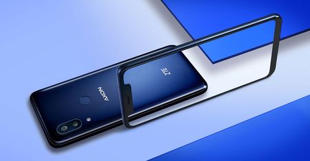 ZTE Axon 9 Pro oficjalnie. Ma głośniki stereo i podwójny aparat z szerokokątnym obiektywem