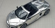 Chromowane Audi R8 V10 Spyder od Eltona Johna