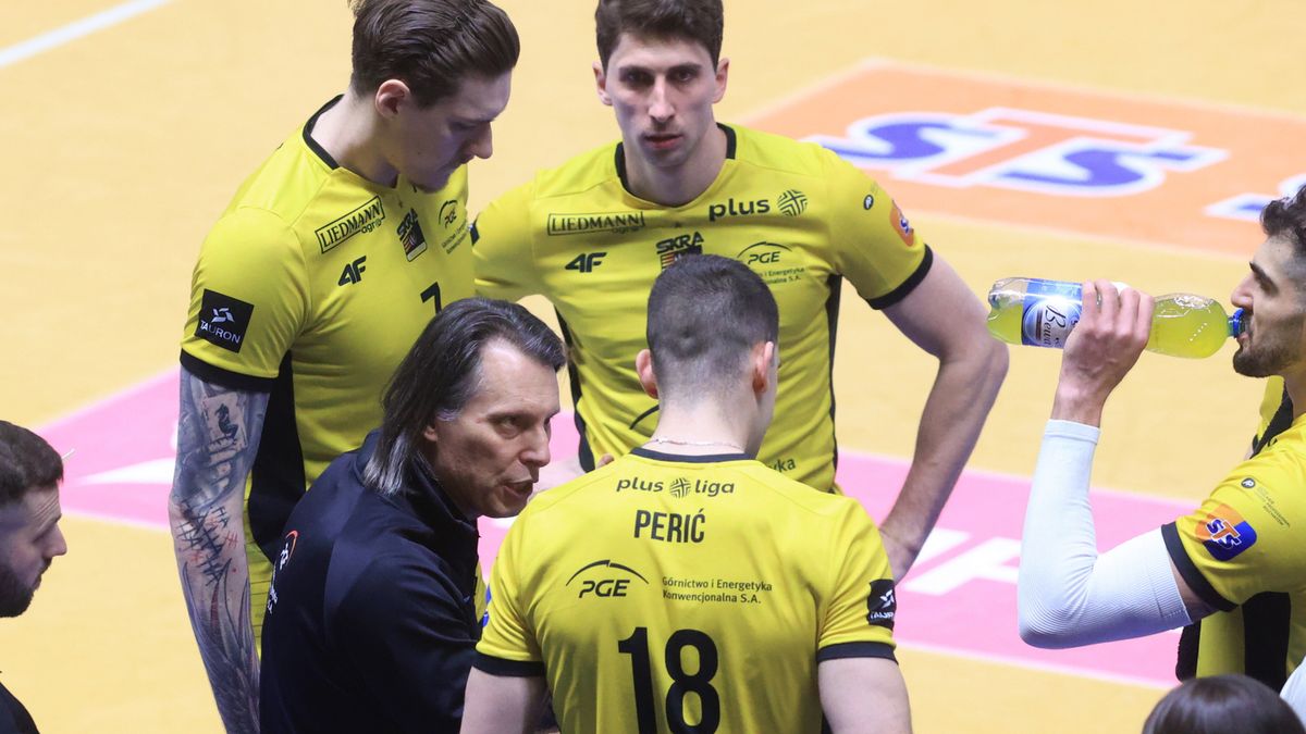 PAP/EPA / Marian Zubrzycki / PGE GiEK Skra Bełchatów w meczu z Aluron CMC Wartą Zawiercie