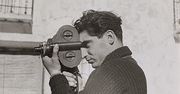 This is War! Robert Capa at work