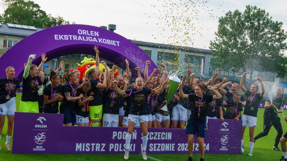 Zdjęcie okładkowe artykułu: Facebook / Pogoń Szczecin Kobiety / Na zdjęciu: radość piłkarek Pogoni Szczecin