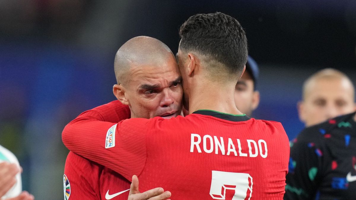 Getty Images / Emin Sansar/Anadolu via Getty Images / Na zdjęciu: Pepe i Cristiano Ronaldo