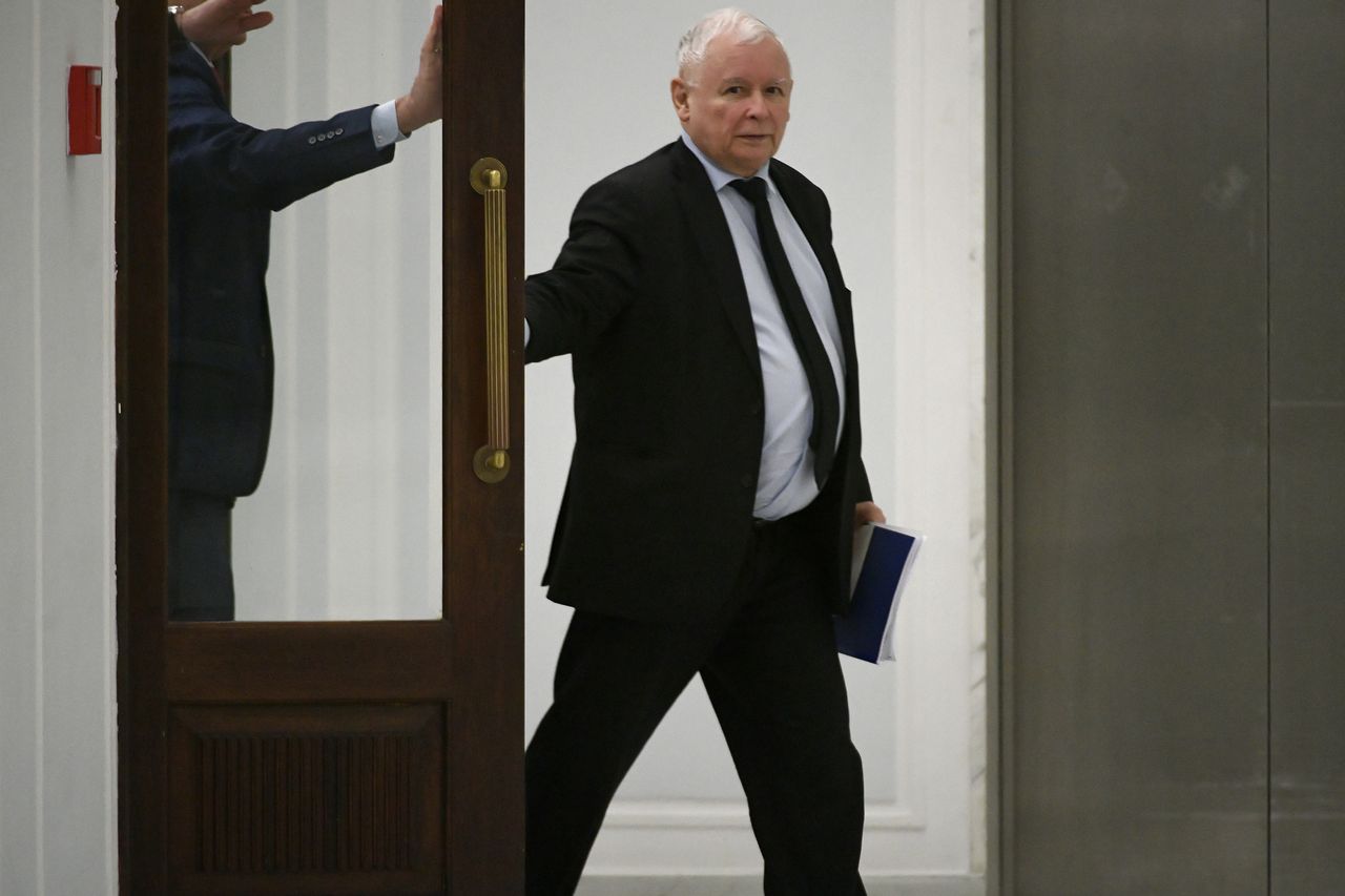 Przecieki ze spotkania PiS. Kaczyński zabrał głos