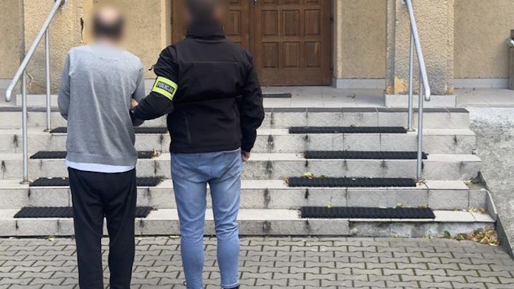 Funkcjonariusze z Krakowa zatrzymali mężczyznę