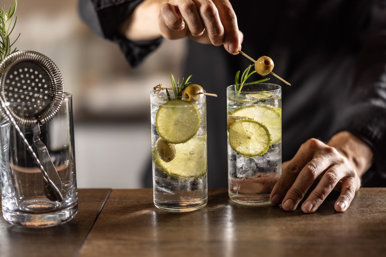 Ten drink uratował wielu Brytyjczyków. Kupisz go w każdym barze