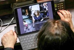 Gest Lichockiej. Tomasz Siemoniak: to niepojęte. Mówi o manierach prezesa PiS