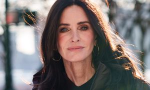 Courteney Cox "przyłapana" na randce ze znanym aktorem. Już znalazła pocieszenie po zakończeniu 13-letniego związku? (FOTO)