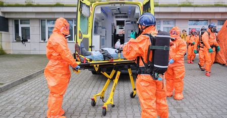 Wybuch brudnej bomby na obwodnicy Lublina. Ćwiczenia służb z przyjęcia napromieniowanych pacjentów