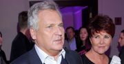 Aleksander Kwaśniewski zaniepokojony STANEM ZDROWIA ŻONY po COVID-19: "Rehabilitacja jeszcze potrwa"