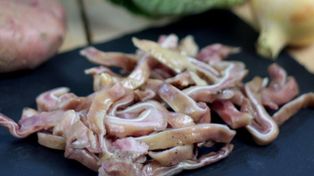 Nasi dziadkowie się zajadali. Dziś na samą myśl większość ma ciarki