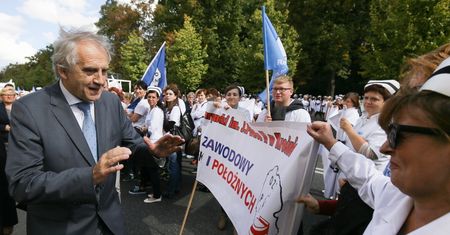 Protest pielęgniarek w Warszawie skończony. Jest propozycja resortu zdrowia i odpowiedź pielęgniarek