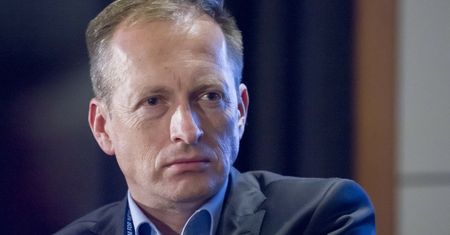 Piękny gest przyjaciół z TVN. Złożyli okazały wieniec na grobie ojca Piaseckiego