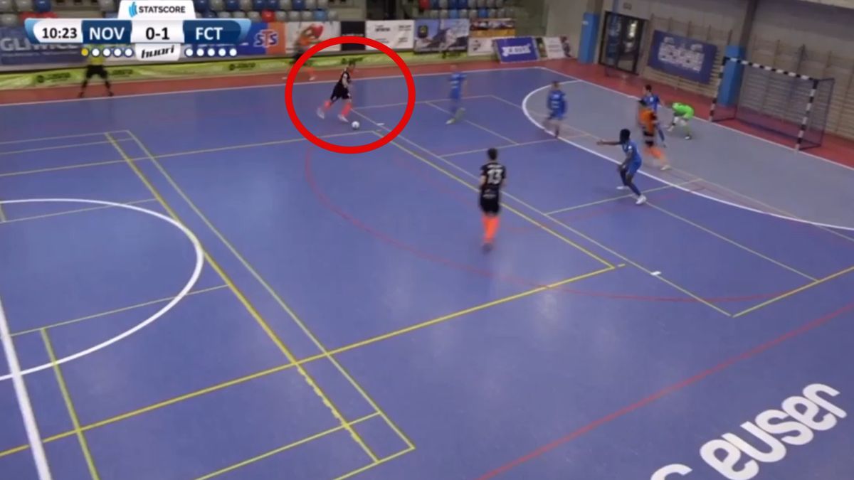 Zdjęcie okładkowe artykułu: Facebook / Statscore Futsal Ekstraklasa / Łukasz Żebrowski z trafieniem w Statscore Futsal Ekstraklasie