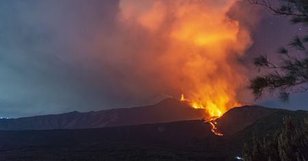 Lotnisko w Katanii znów ma problem. Etna pokrzyżowała plany turystów
