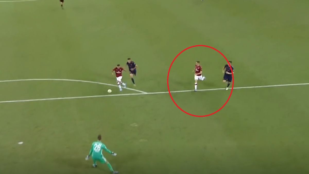 Materiały prasowe / Dugout / Na zdjęciu: screen z meczu Bayern - AC Milan