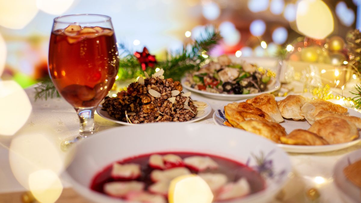 Dania wigilijne. Co powinno znaleźć miejsce na świątecznym stole?