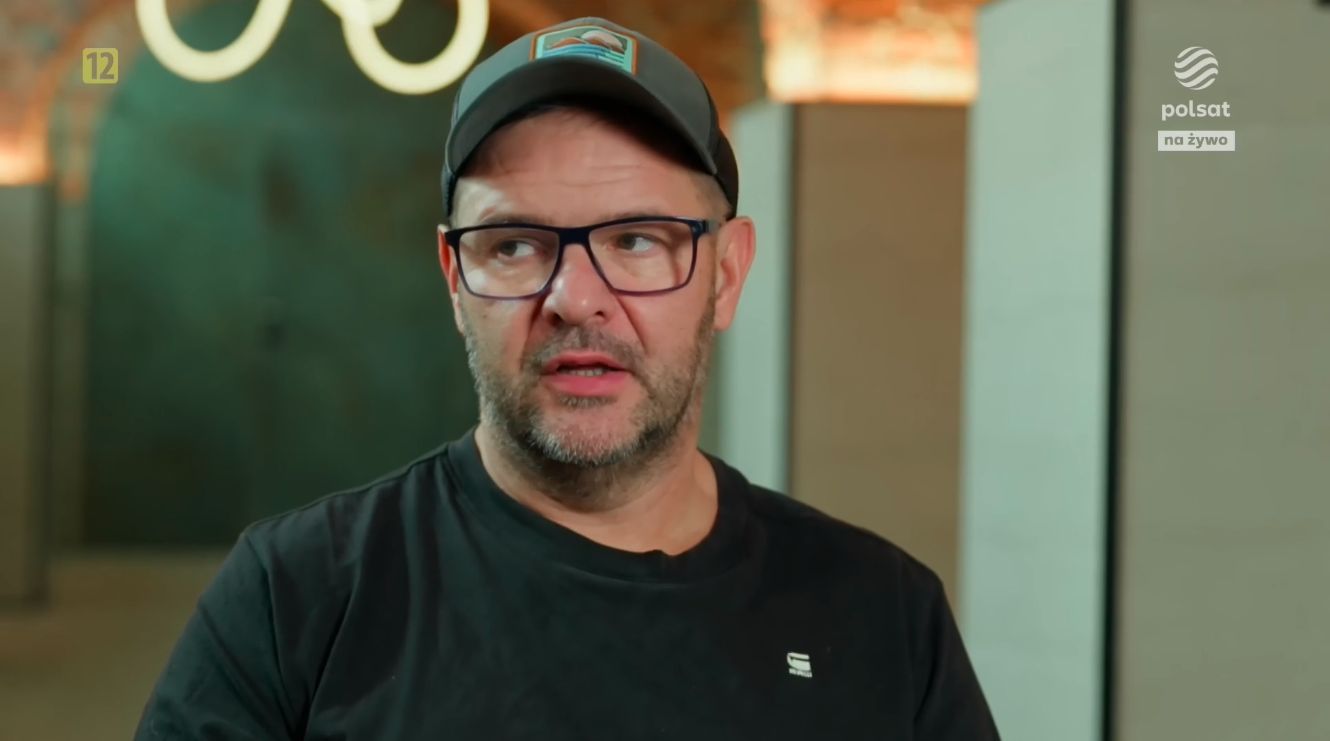 Tomasz Karolak depiluje się przed programem