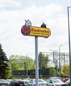 Biedronka organizuje weekendową promocję. Podwojono liczbę naklejek