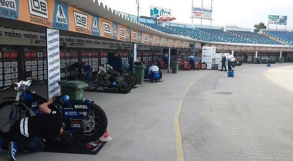 Motocykle Tobiasza Musielaka są gotowe do meczu z KS Toruń (źródło: Unia Leszno)