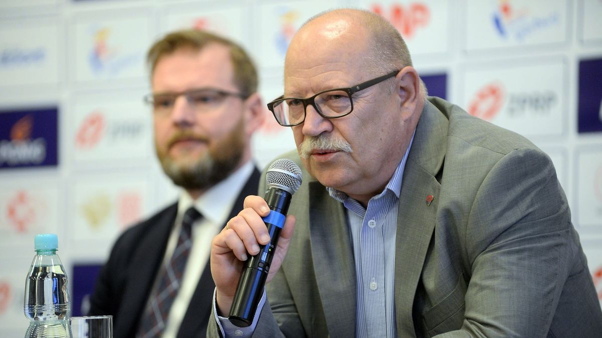 PAP/EPA / Bartłomiej Zborowski / Na zdjęciu: Bogusław Trojan