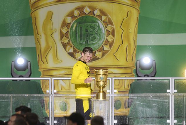 Łukasz Piszczek po zdobyciu Pucharu Niemiec 2020 /fot. gettyimages