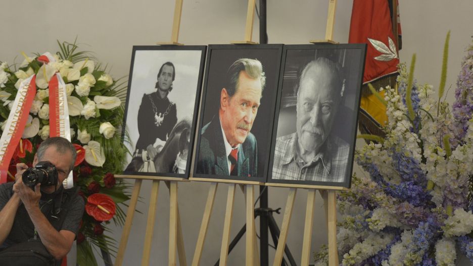 Emil Karewicz został pochowany na warszawskich Powązkach