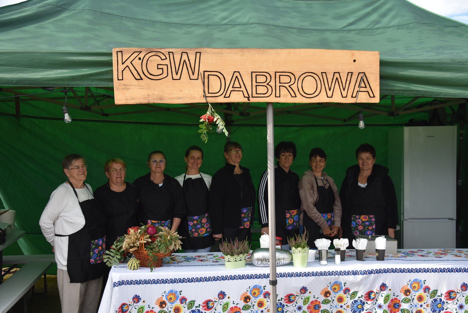 Członkinie Koła Gospodyń Wiejskich &#34;Gosposie&#34; z Dąbrowy