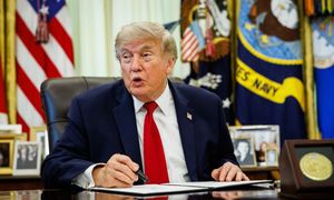 Trump chwalił się "historyczną umową" z Kanadą i Meksykiem. Nastąpił zwrot