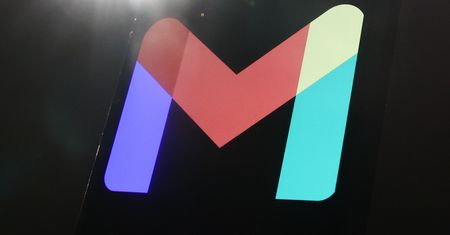 Gmail sam napisze wiadomość. Wystarczy podyktować wymagania