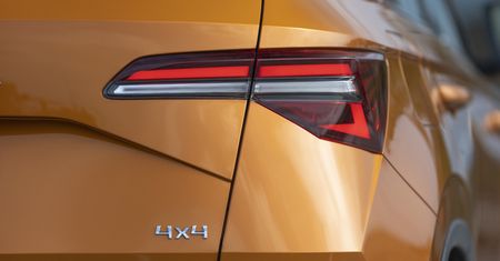Bezpieczeństwo na pierwszym miejscu: jak 4x4 w modelach Škody współpracuje z systemami asystującymi kierowcy