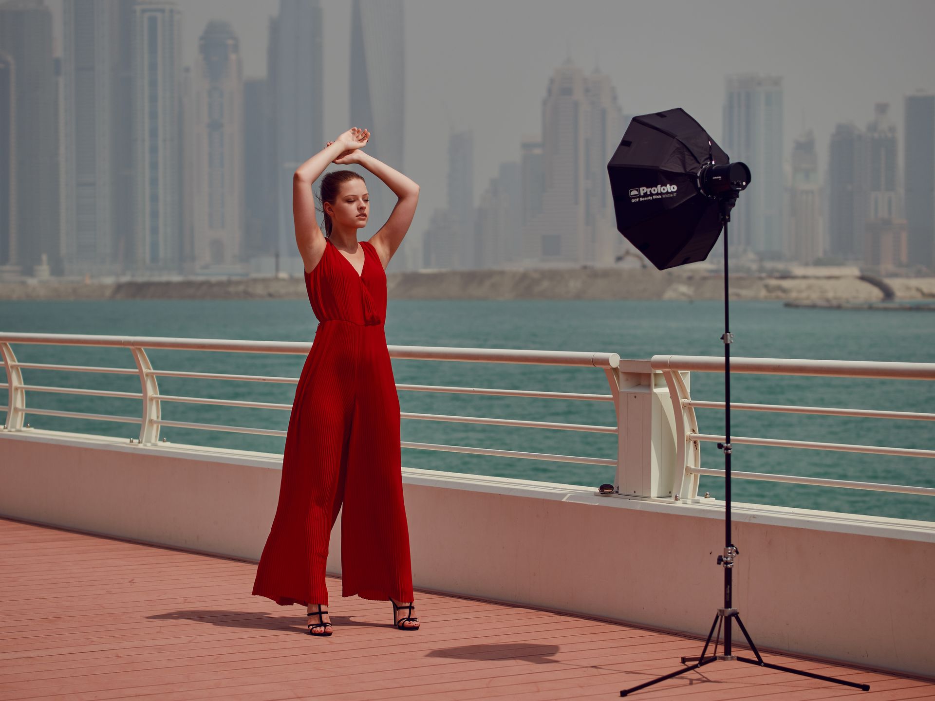 Profoto B10 - coś małego... sprawdzam nową lampę w dubajskim słońcu [wideotest] 1