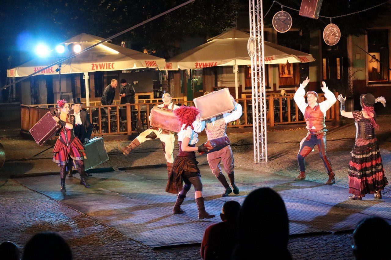 Leszno: "Poza czasem", czyli nocna odsłona festiwalu LUFA na teatralnej scenie na rynku