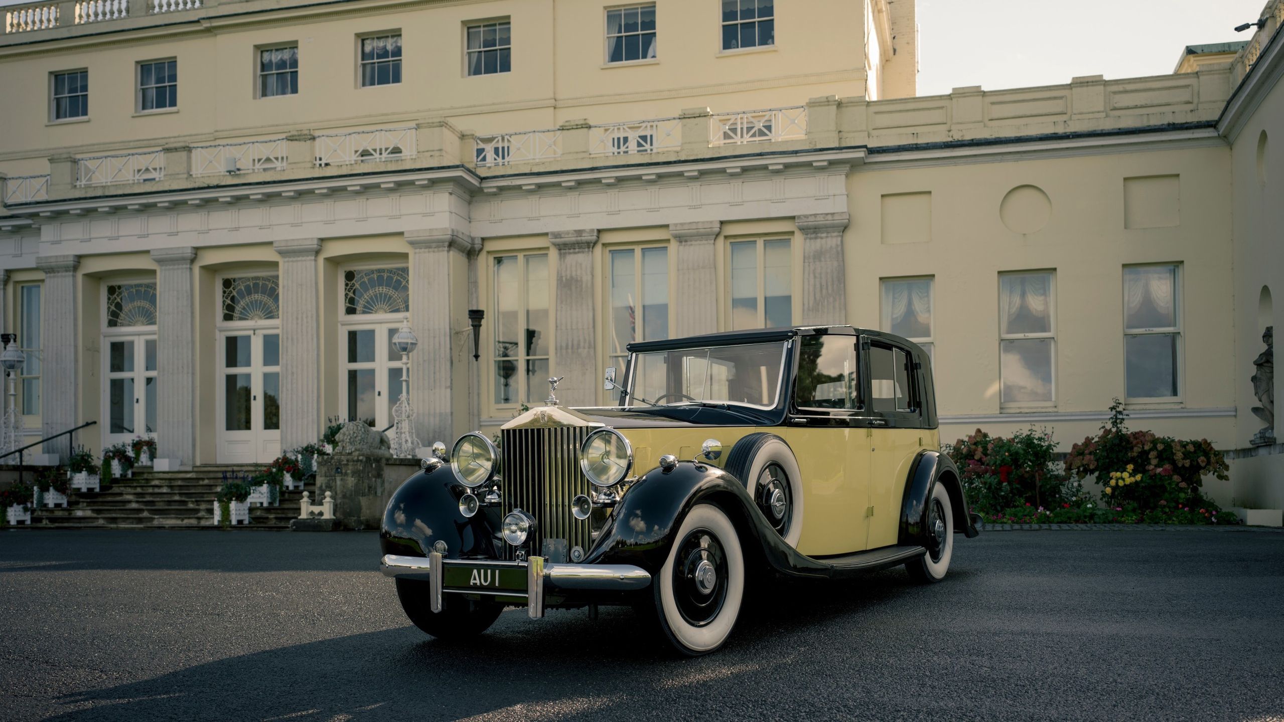 Rolls-Royce Phantom Goldfinger