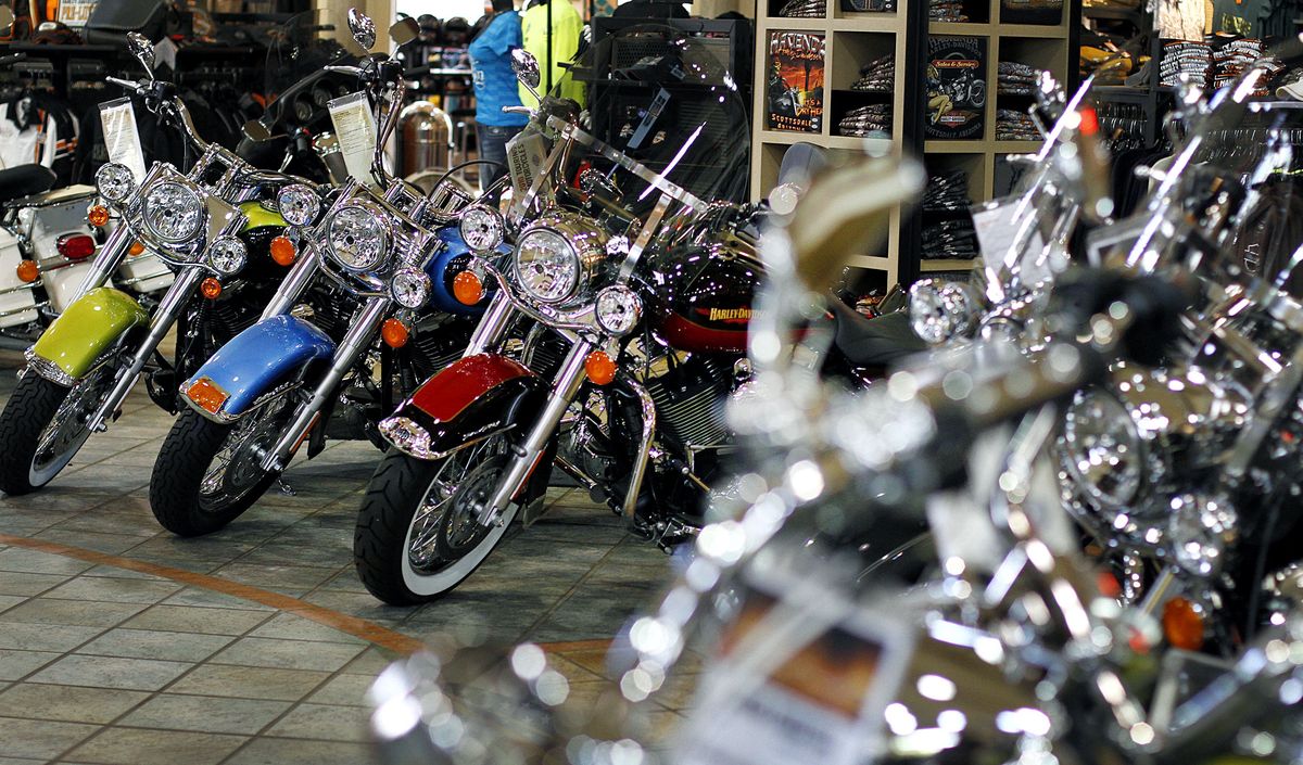 Sprzedaż motocykli w lutym 2021 r. była niższa niż przed rokiem.