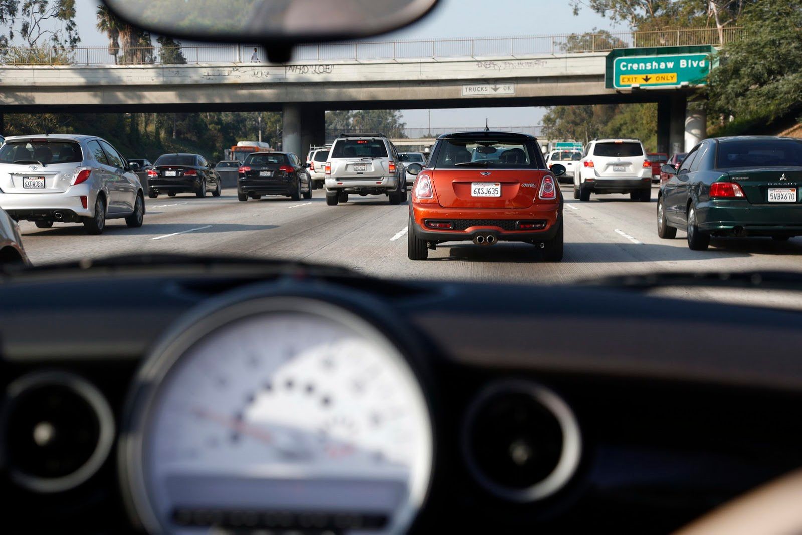 Galeria Mini jako celebracja sprzedaży półmilionowego egzemplarza w USA 138