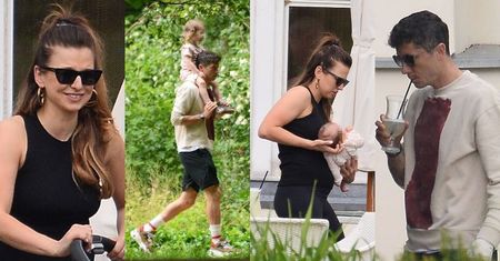 Rodzinni Anna i Robert Lewandowscy z córkami relaksują się w warszawskich Łazienkach (ZDJĘCIA)