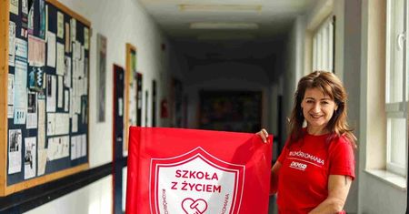 Nauczyciele z życiem! DKMS czeka na zgłoszeni w konkursie dla szkół