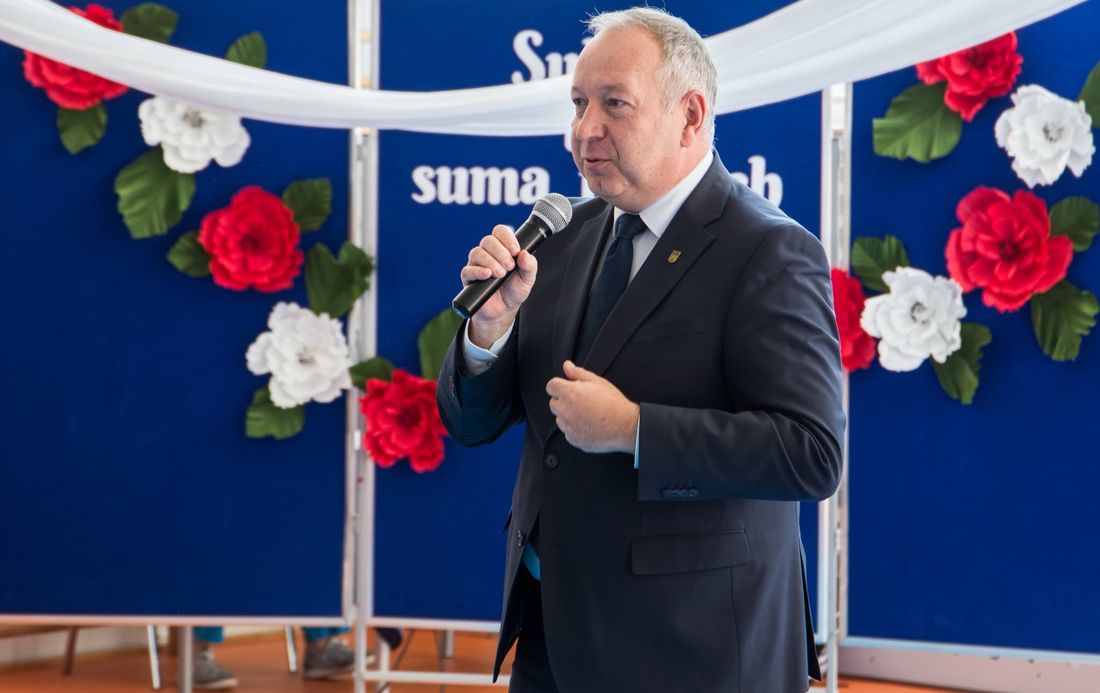 17 uczniów z Ostrowca otrzymało stypendia prezydenta. Zdobyli łącznie 20 tytułów
