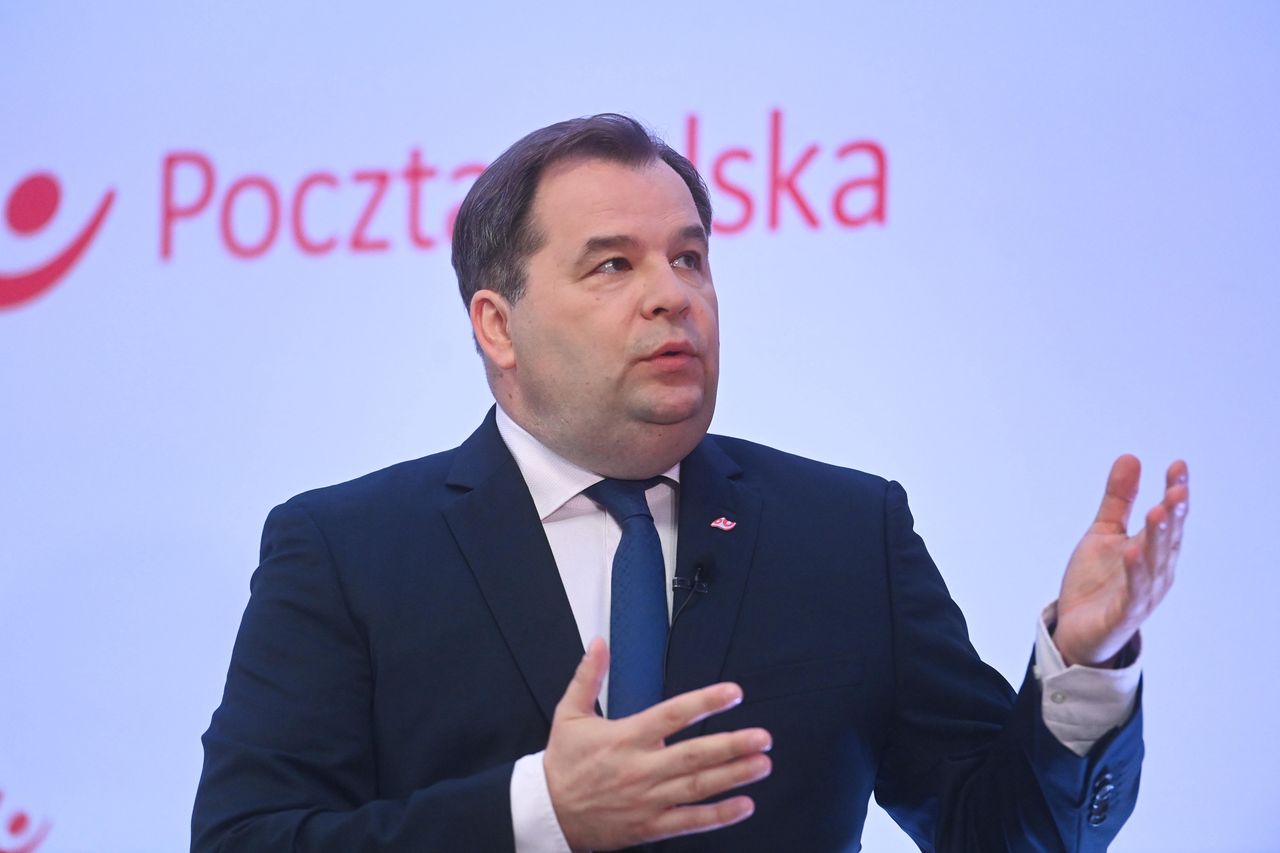 Zarząd Poczty Polskiej szykuje zmiany w wynagrodzeniach. Oto szczegóły