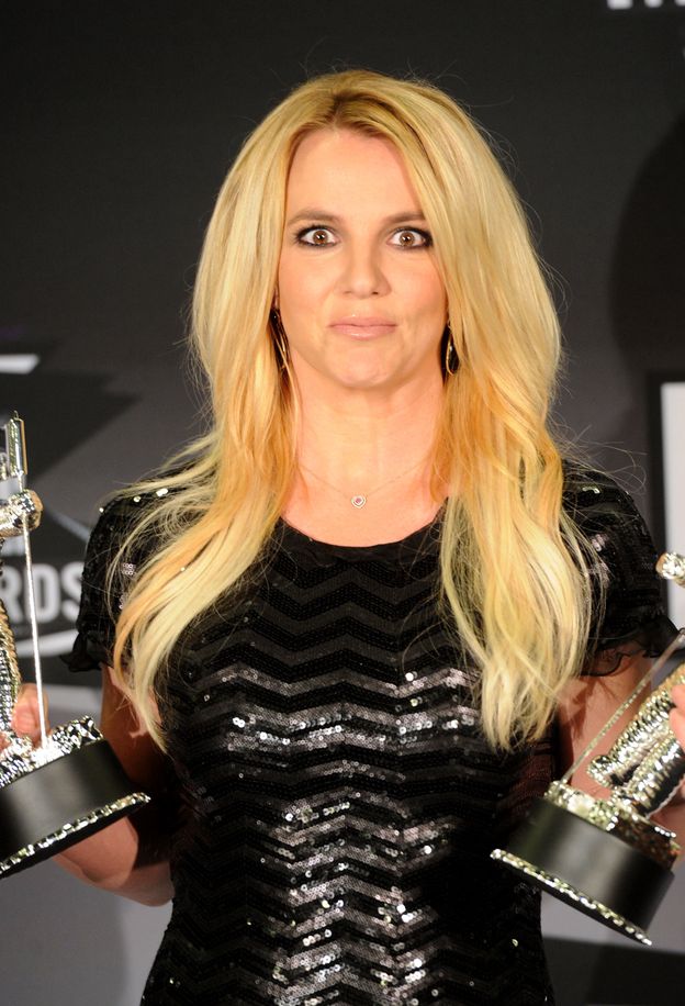 Do domu Britney Spears wezwano POLICJĘ! Wszystko przez taniec z nożami: "Jej stan psychiczny jest ALARMUJĄCY". Gwiazda KOMENTUJE
