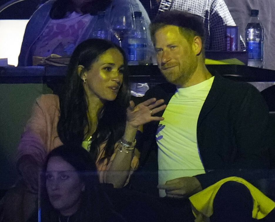 Książę Harry i Meghan Markle na meczu Lakersów