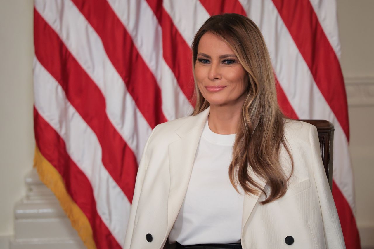 Melania-Trump-Statue in Slowenien erneut gestohlen und verschwunden