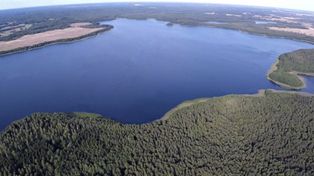 Gmina Szczecinek zarybia Jezioro Wierzchowo